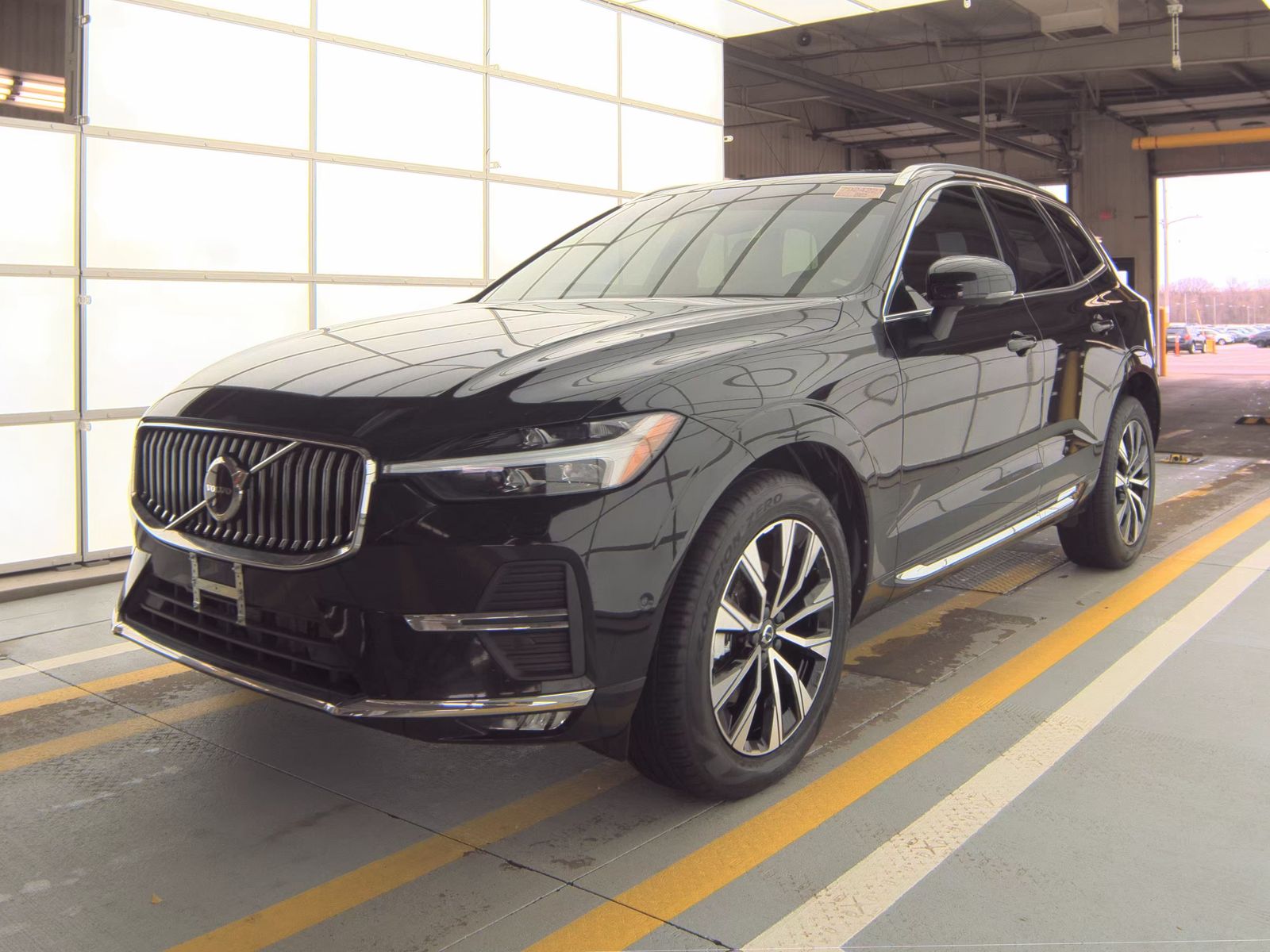 2023 Volvo XC60 B5 Plus FWD