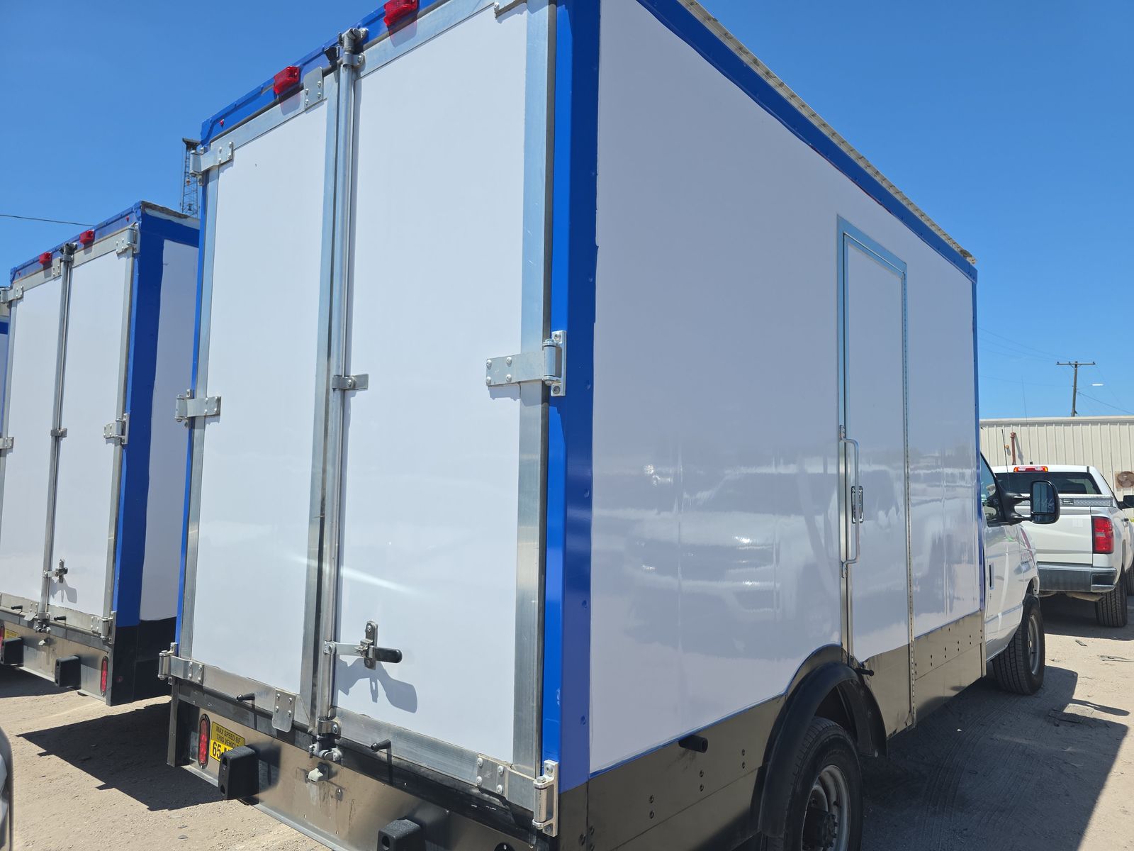 FORD E-350 - 5