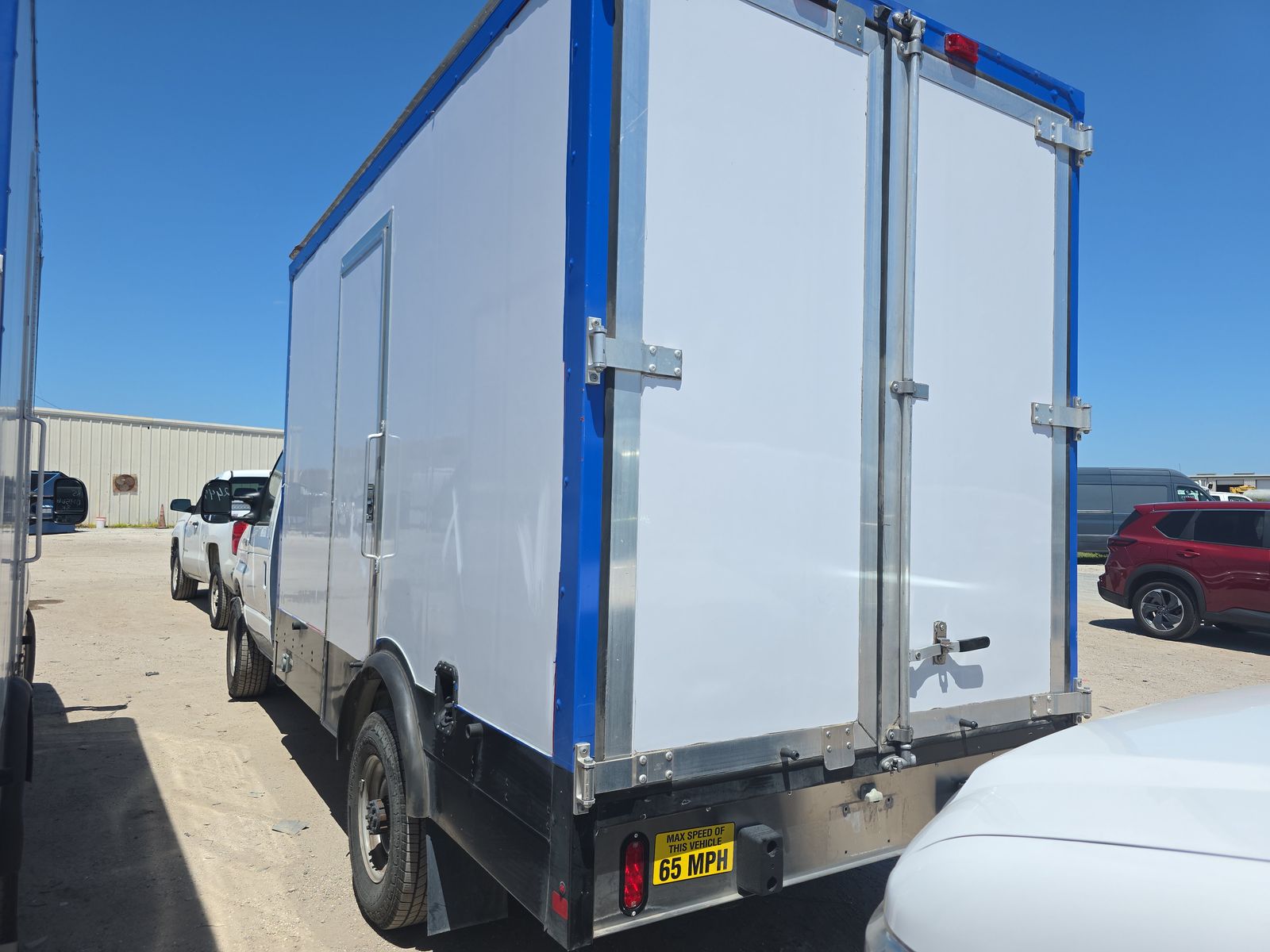 FORD E-350 - 7