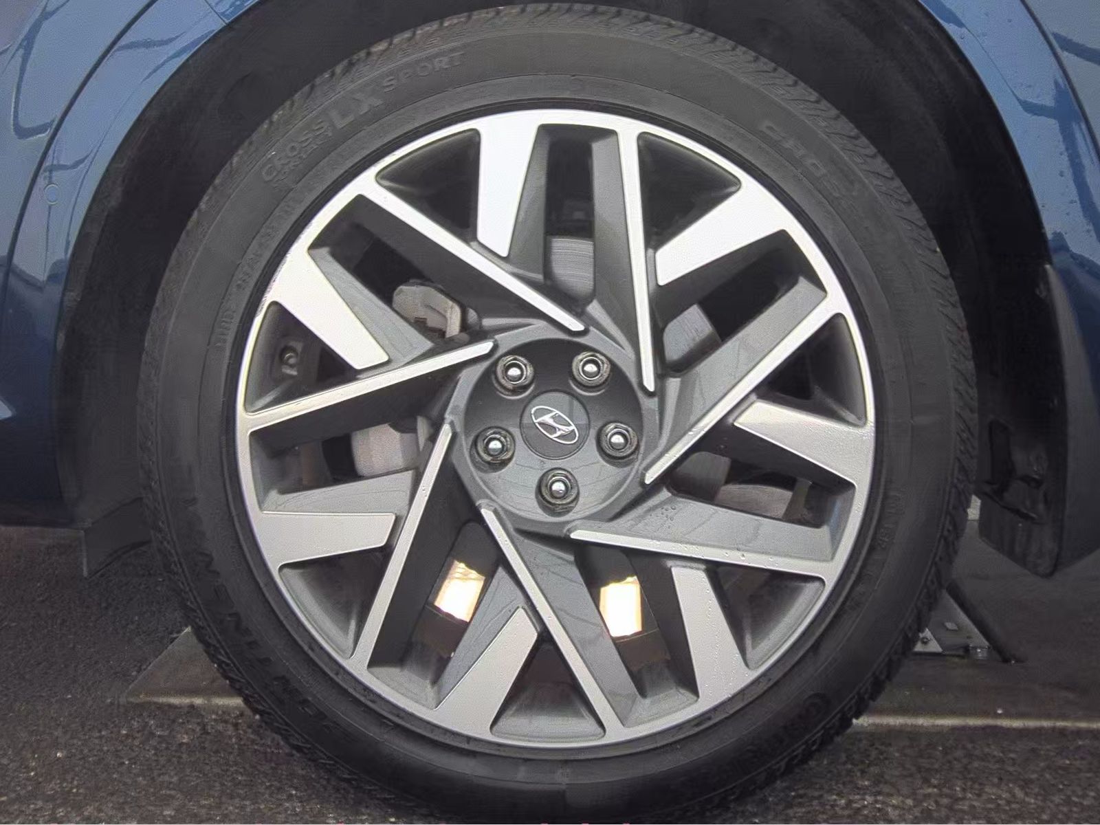 HYUNDAI CALLIGRAPH - 10