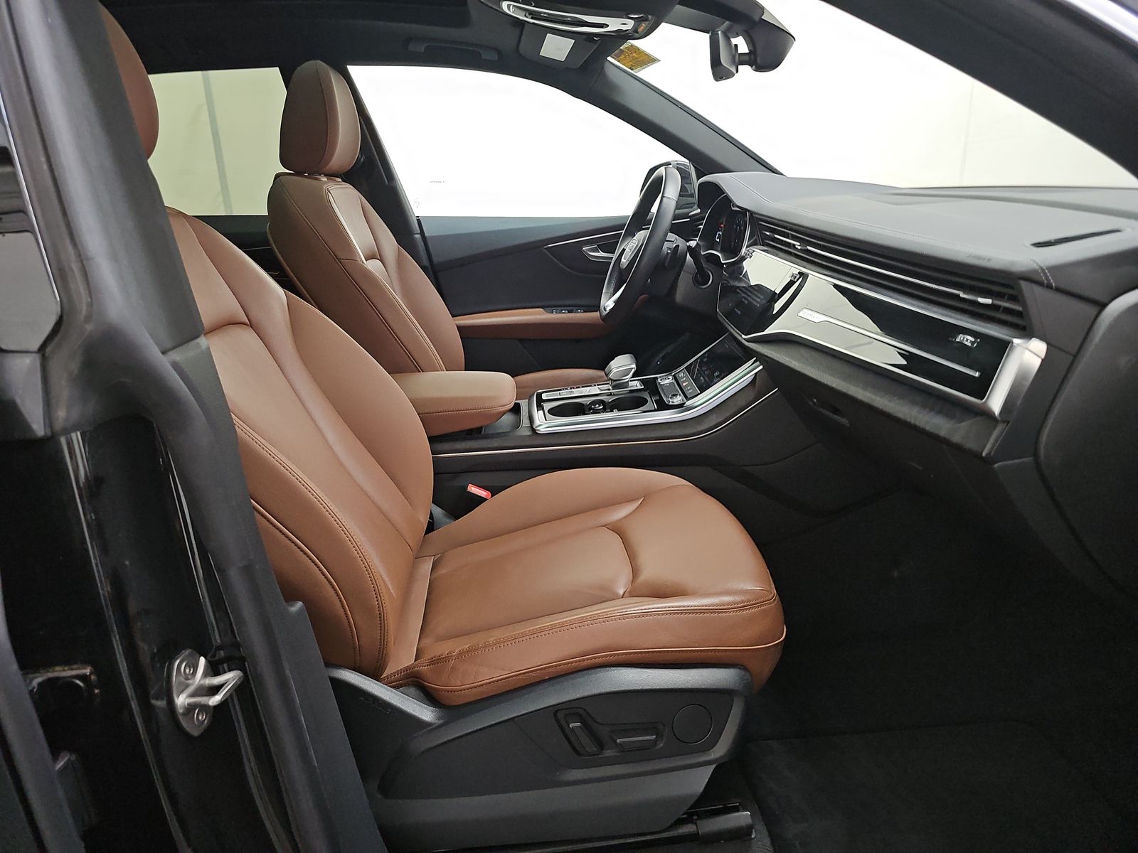 2023 Audi Q8 Premium AWD