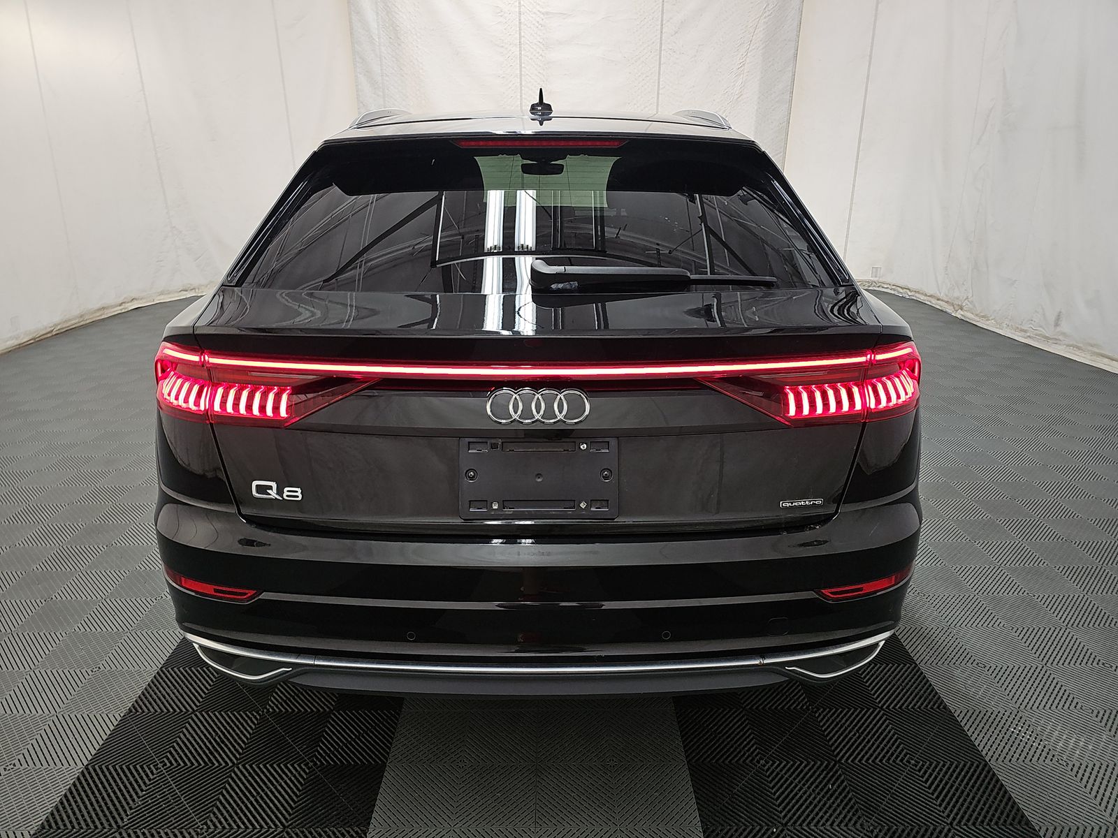 2023 Audi Q8 Premium AWD