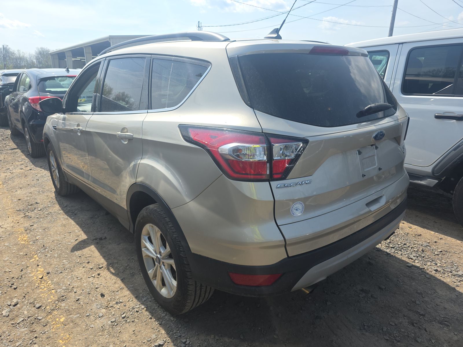 FORD ESCAPE - 7