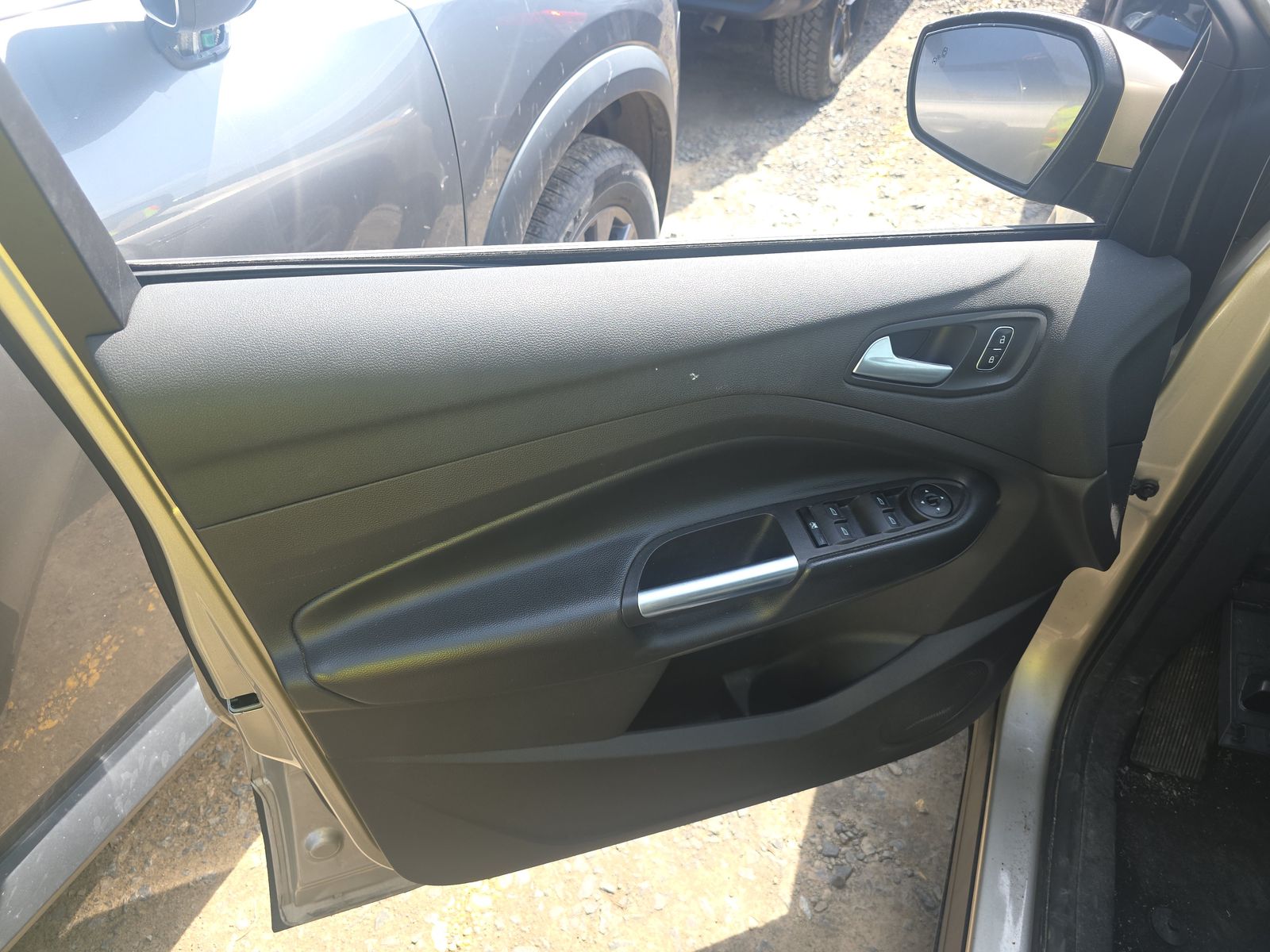 FORD ESCAPE - 10