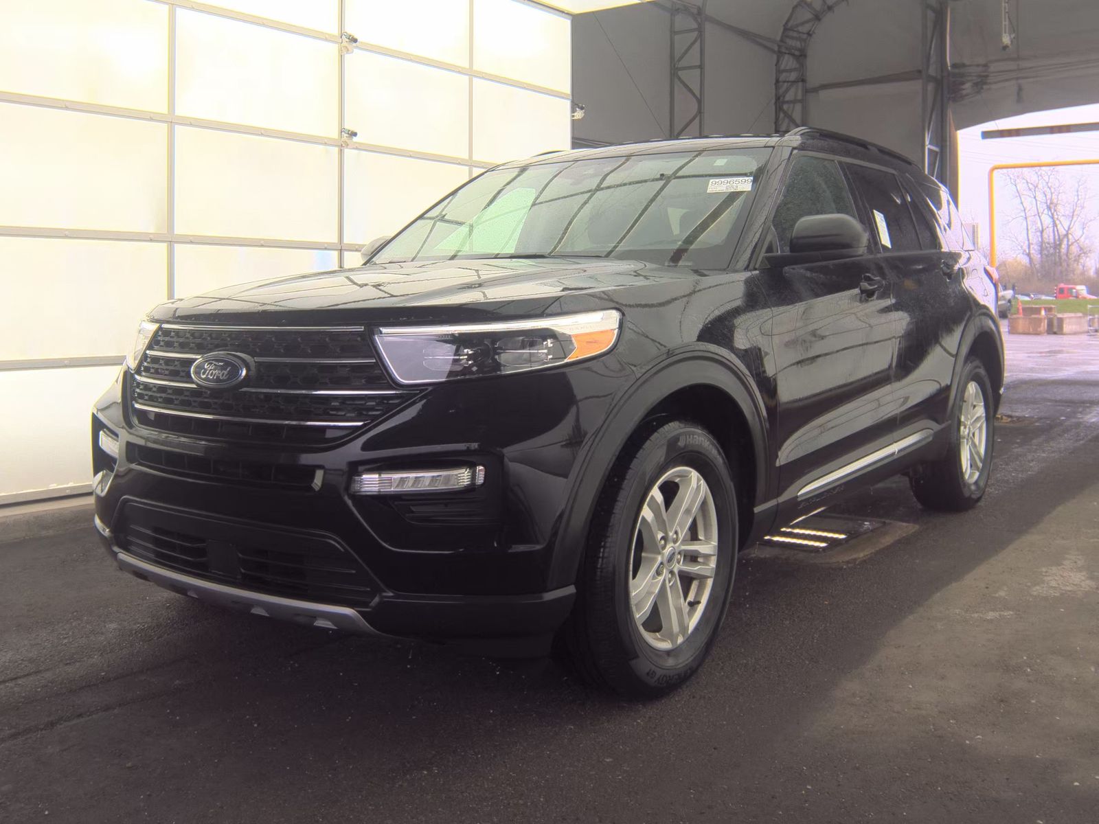 FORD EXPLORER - 1
