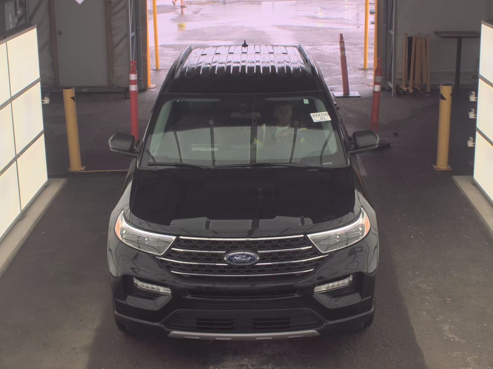 FORD EXPLORER - 3
