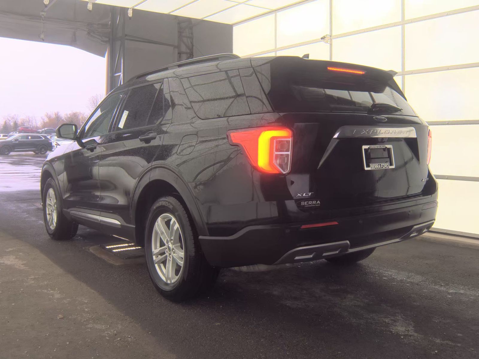 FORD EXPLORER - 9