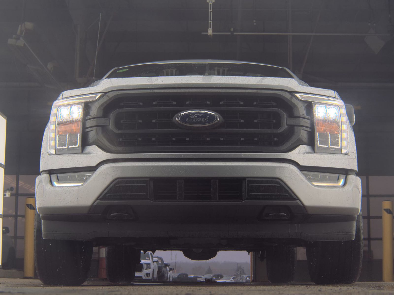 FORD F-150 - 4