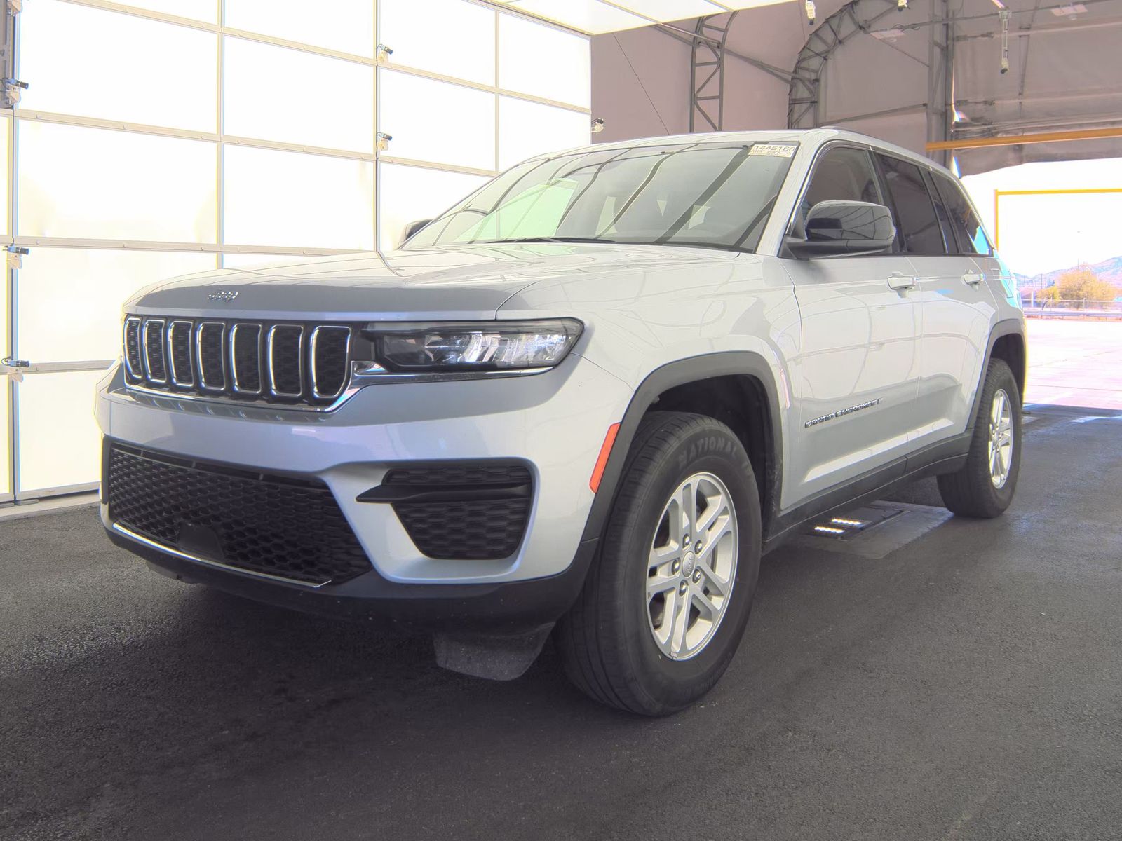 JEEP GRAND CHEROKEE - 1