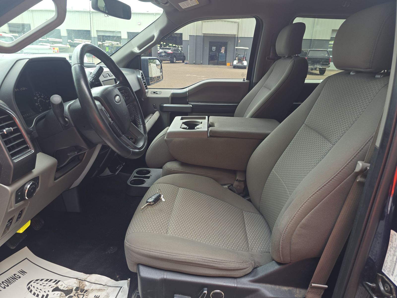 FORD F-150 - 8