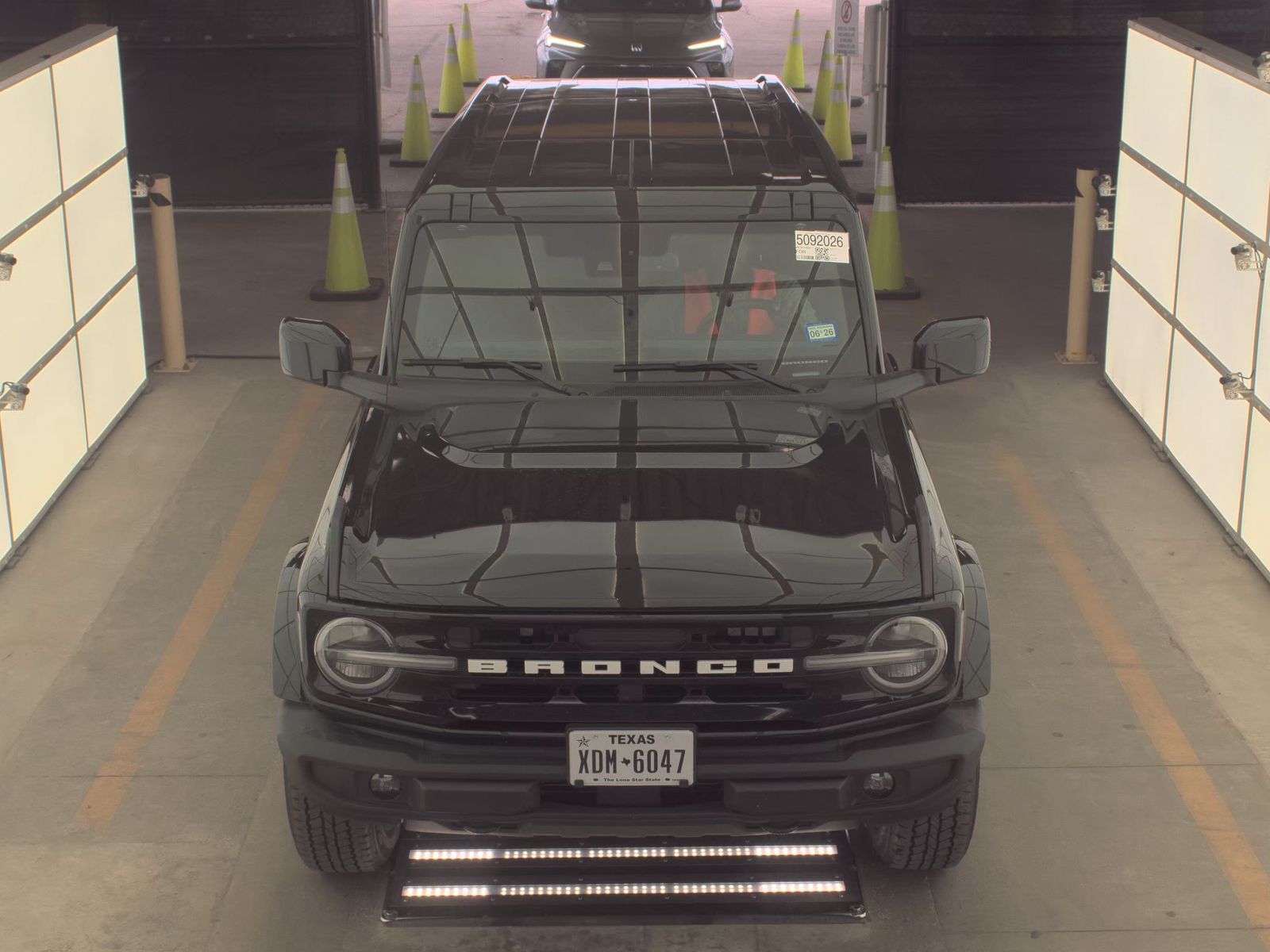 FORD BRONCO - 3