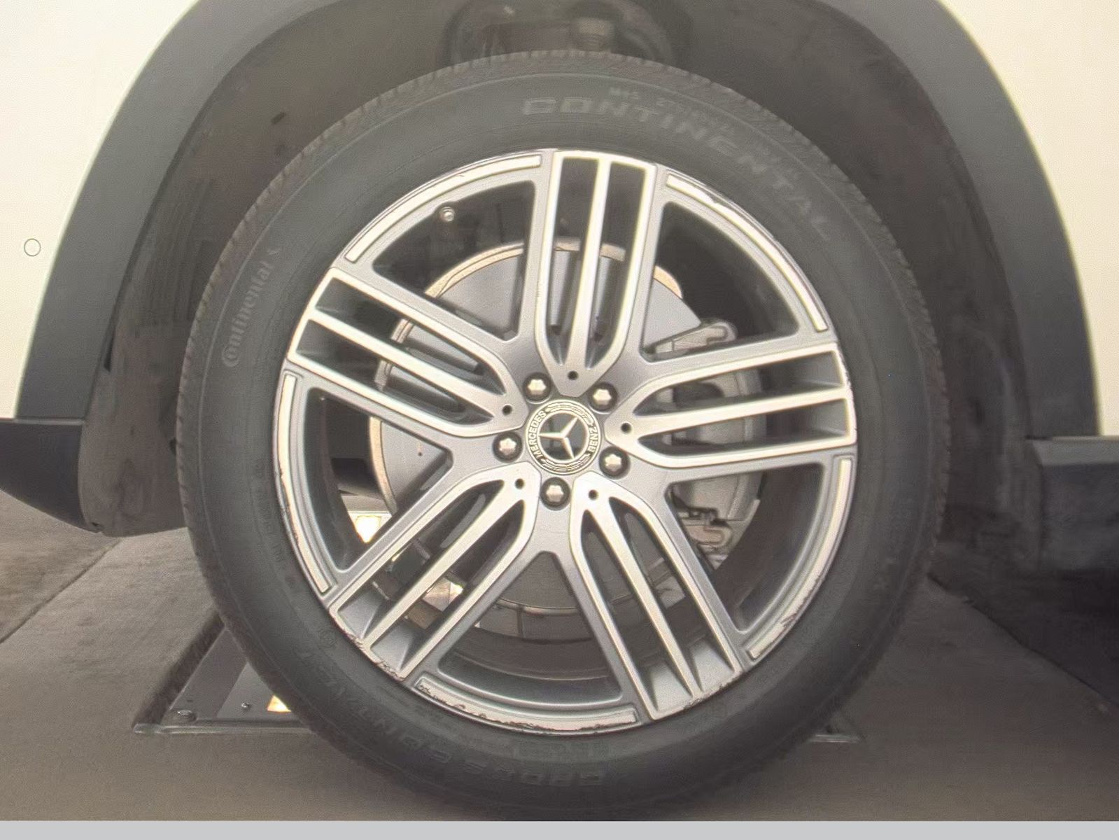 MERCEDES-BENZ GLS - 10