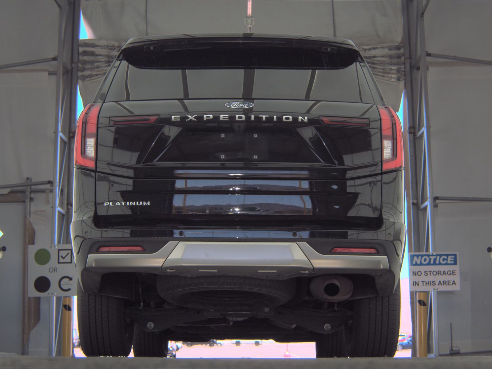 FORD EXPEDITION - 8
