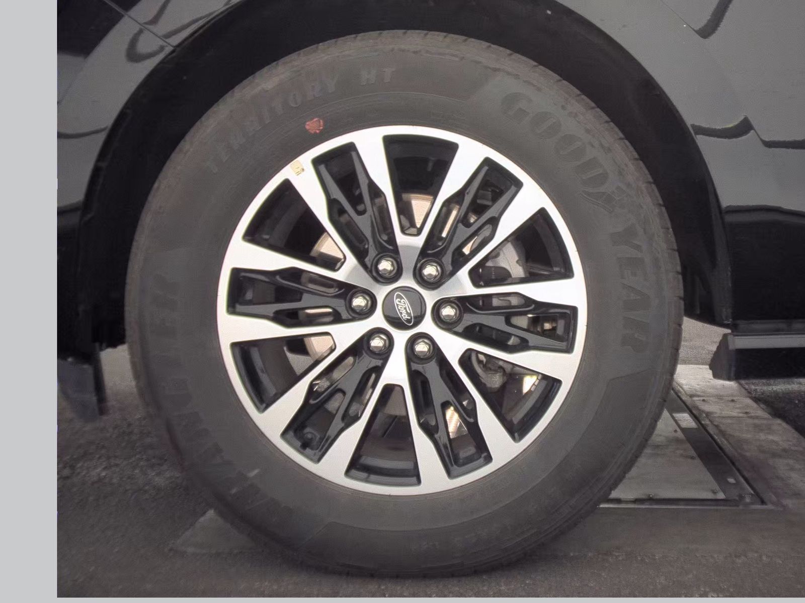 FORD EXPEDITION - 10
