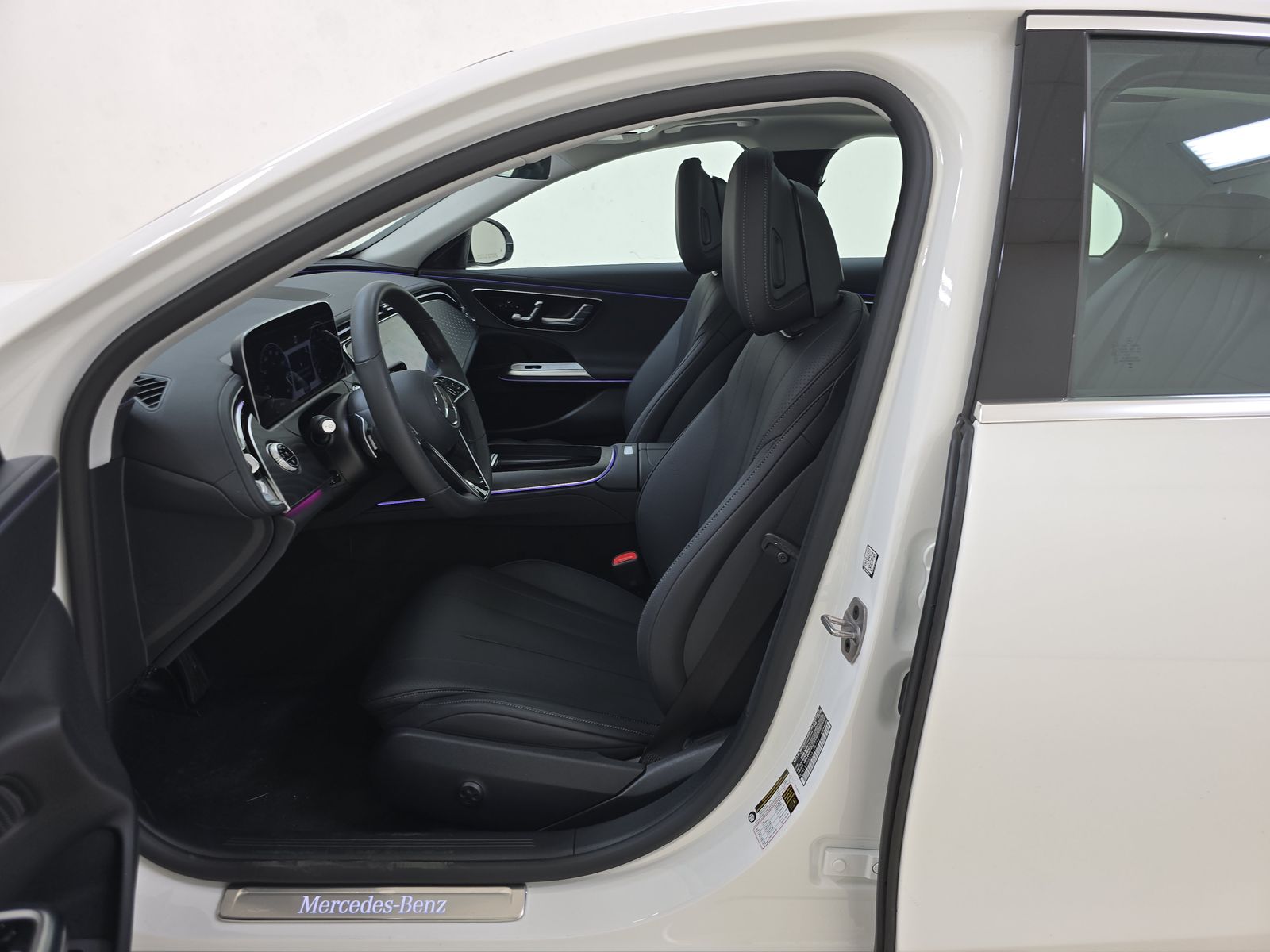 MERCEDES-BENZ E-CLASS - 8