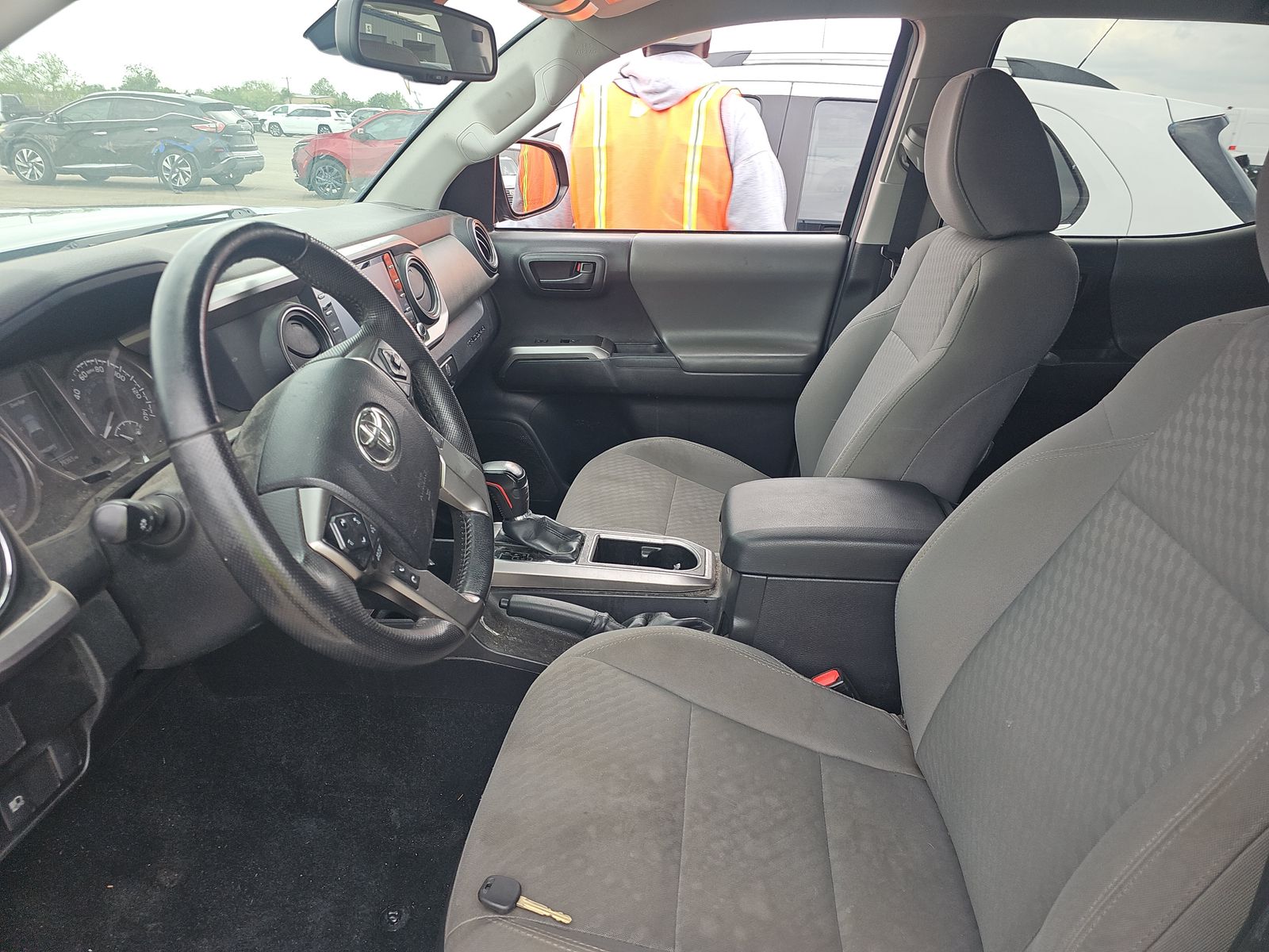 2022 Toyota Tacoma SR5 RWD