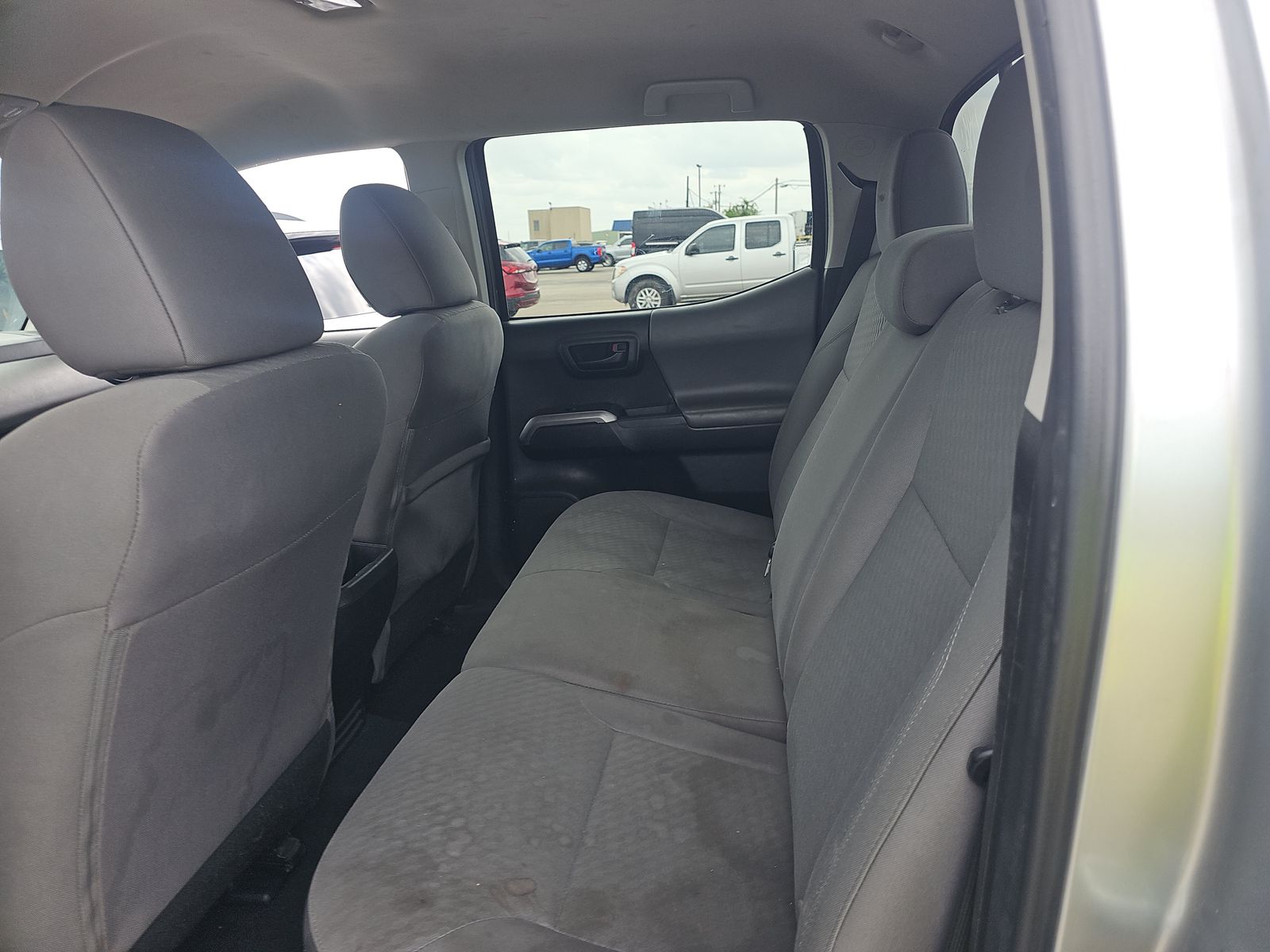 2022 Toyota Tacoma SR5 RWD