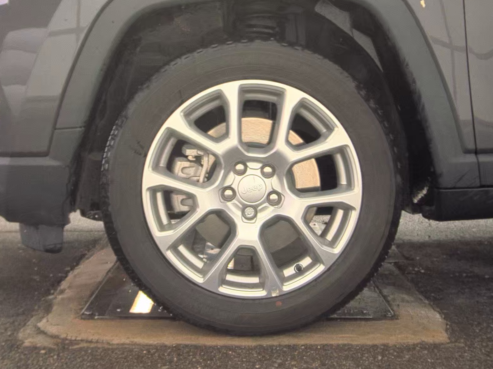 JEEP LATITU LUX - 10