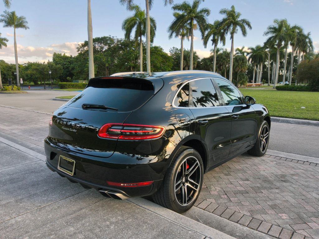 PORSCHE CAYENNE - 8