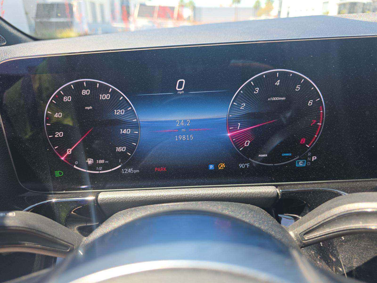 MERCEDES-BENZ GLA-CLASS - 10