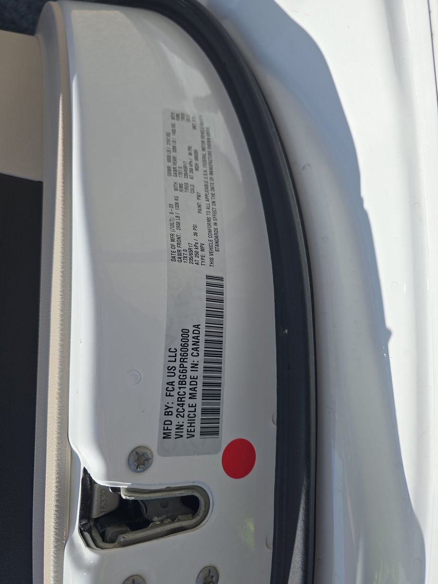 2023 Chrysler Pacifica Touring L FWD