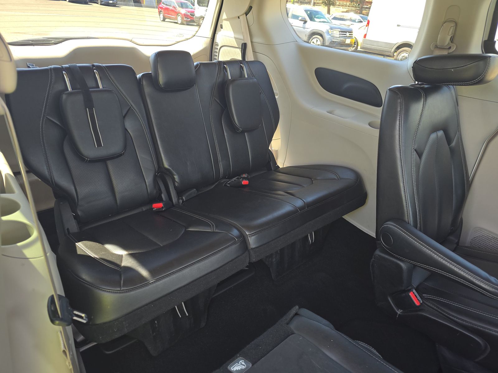 2023 Chrysler Pacifica Touring L FWD
