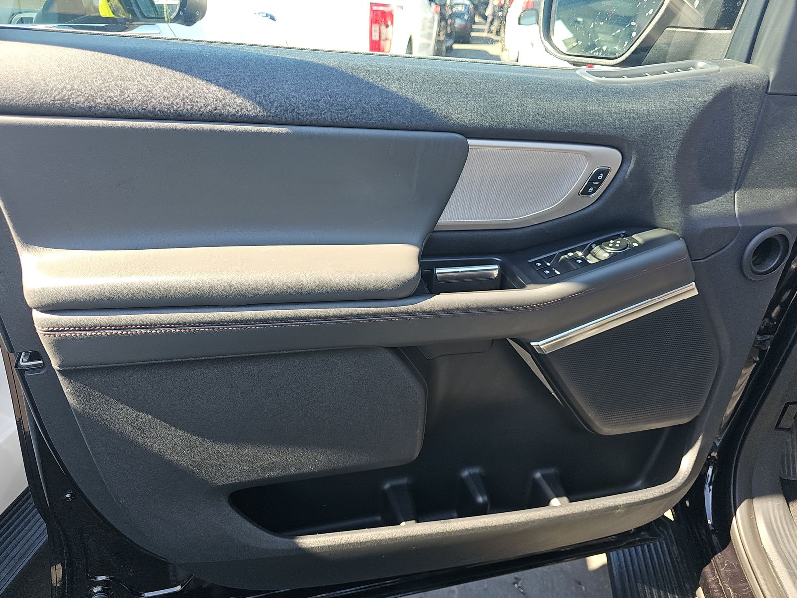 FORD EXPEDITION MAX - 10