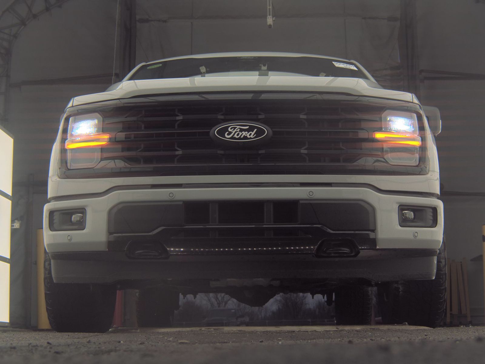 FORD F-150 - 4