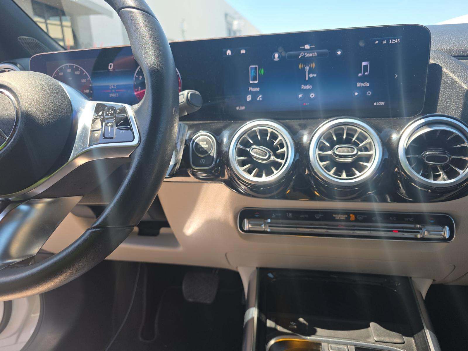 MERCEDES-BENZ GLA-CLASS - 9