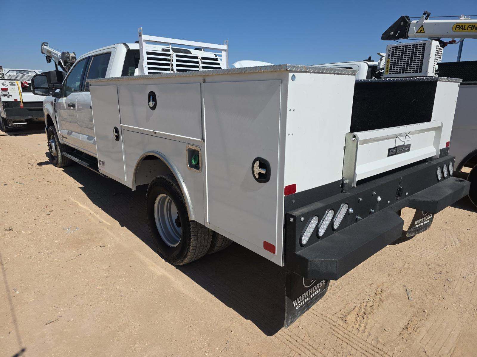 FORD F-350 - 4