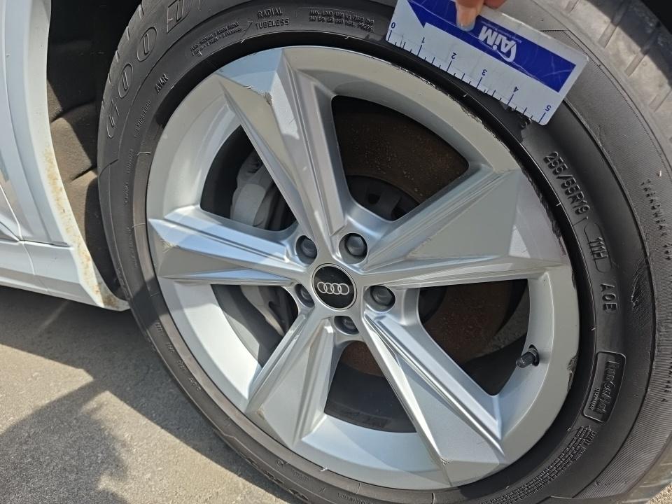 2023 Audi Q7 Premium AWD