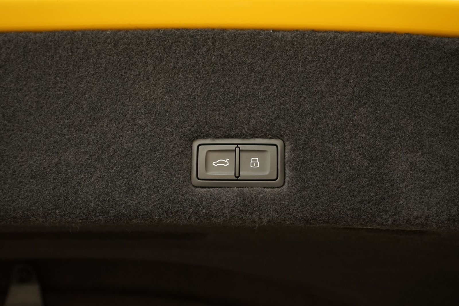 2023 Lamborghini Urus S AWD