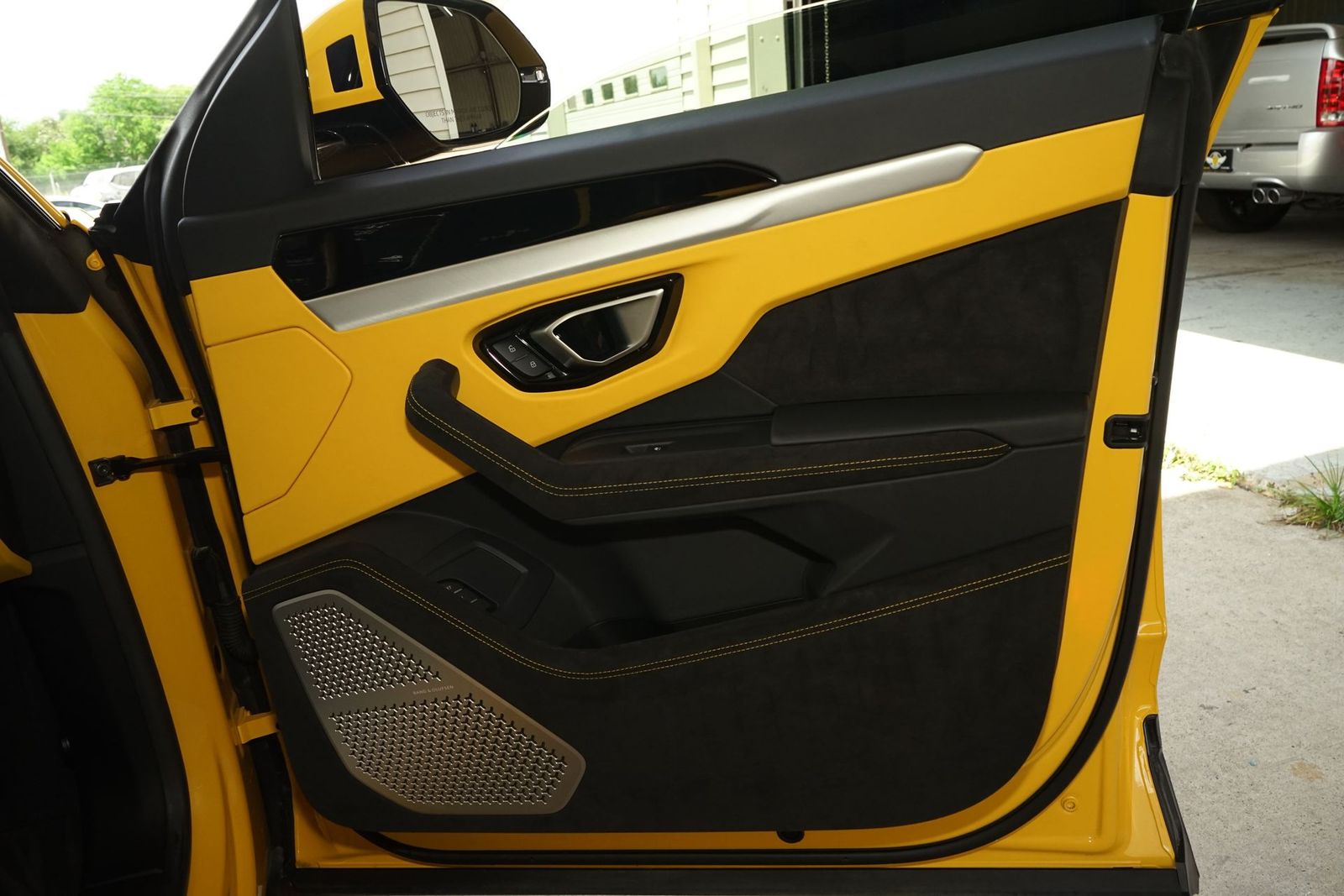 2023 Lamborghini Urus S AWD
