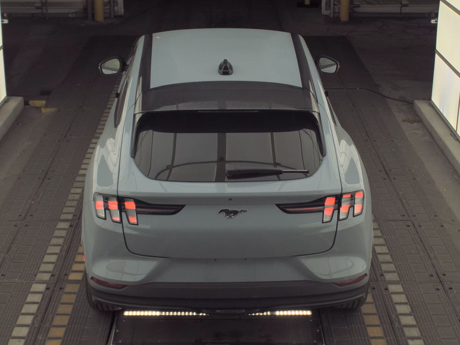 FORD MUSTANG MACH-E - 7