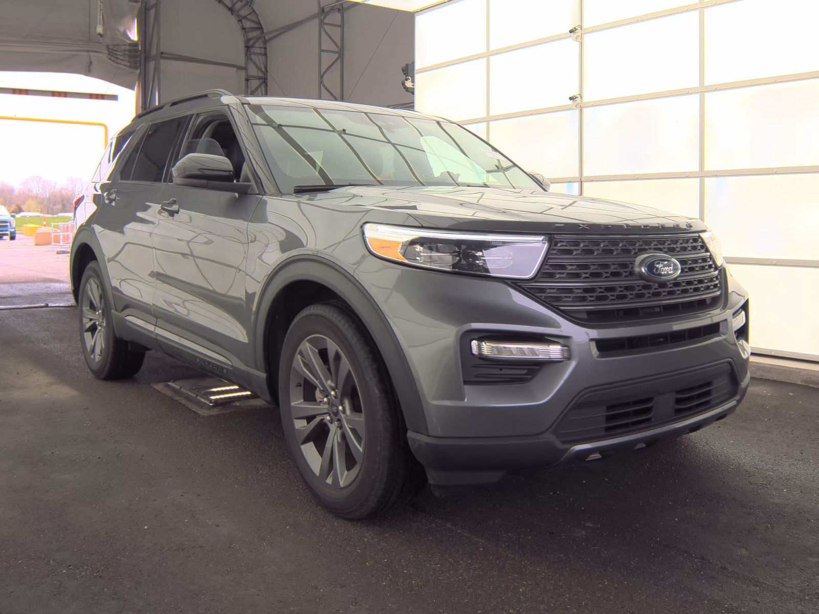 FORD EXPLORER - 5