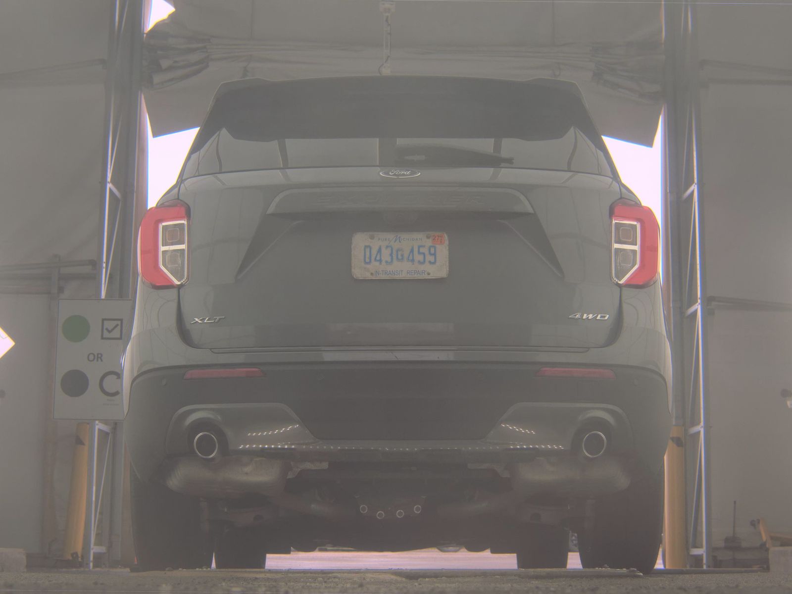 FORD EXPLORER - 8