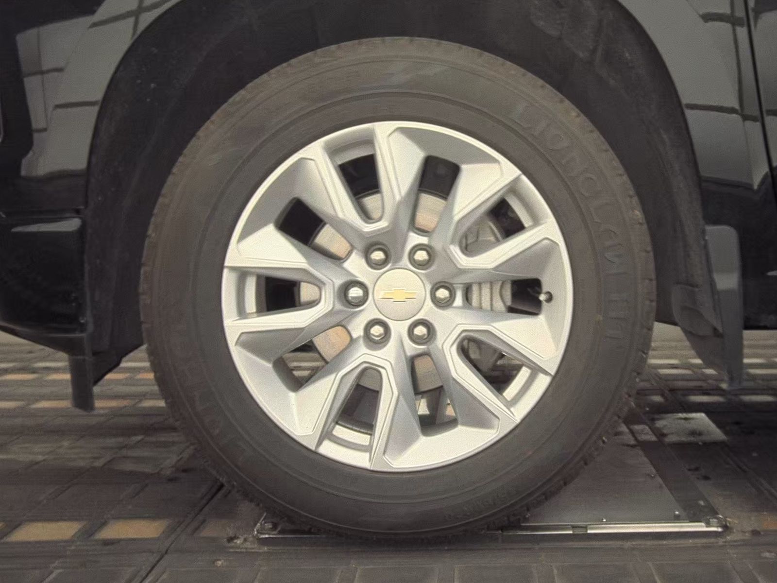 CHEVROLET CUSTOM - 10