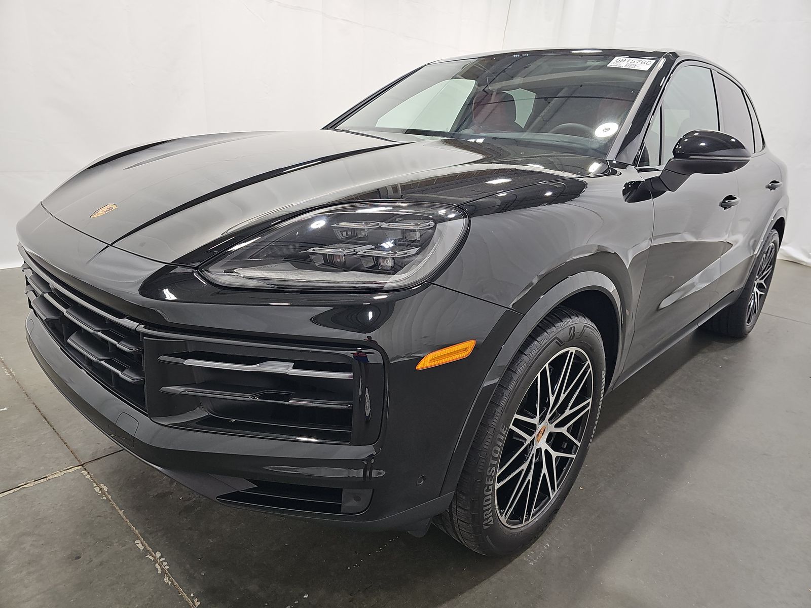 PORSCHE CAYENNE - 1
