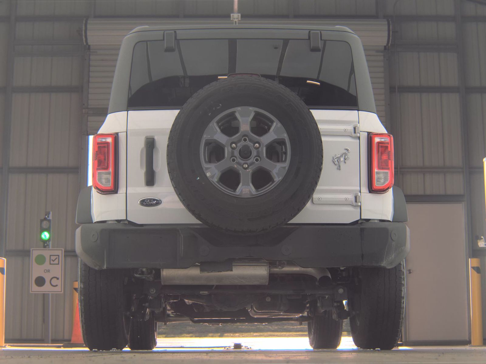 FORD BRONCO - 8