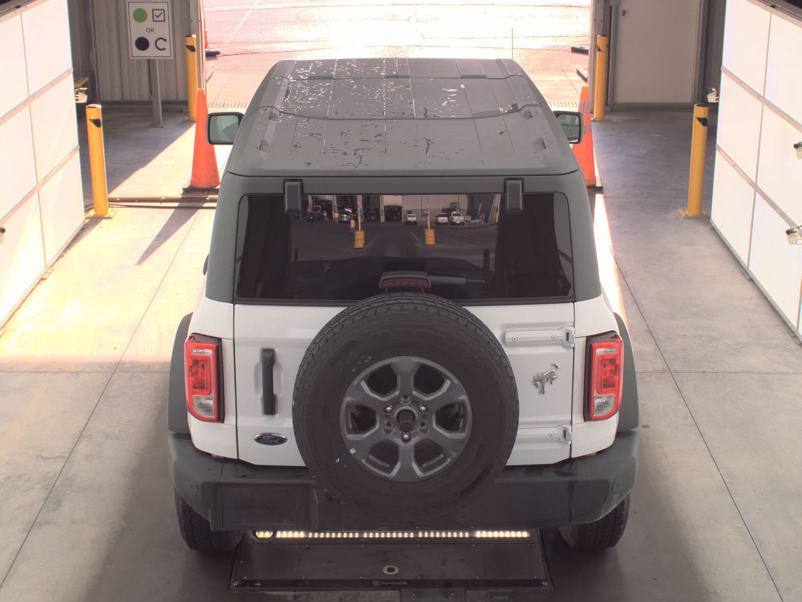 FORD BRONCO - 7