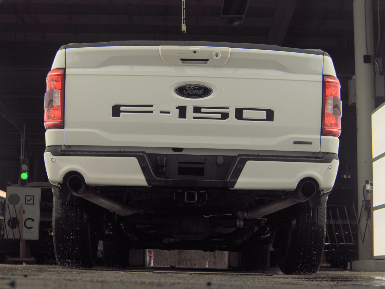 FORD F-150 - 8
