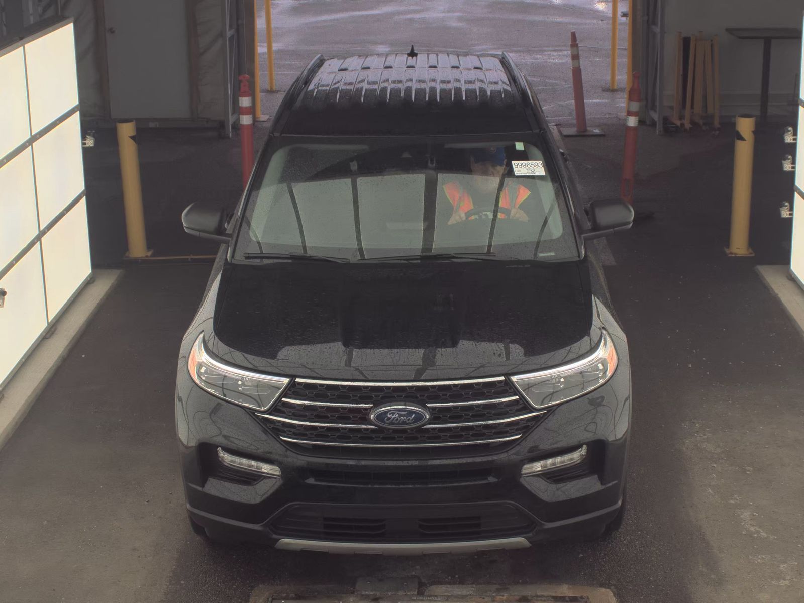 FORD EXPLORER - 3