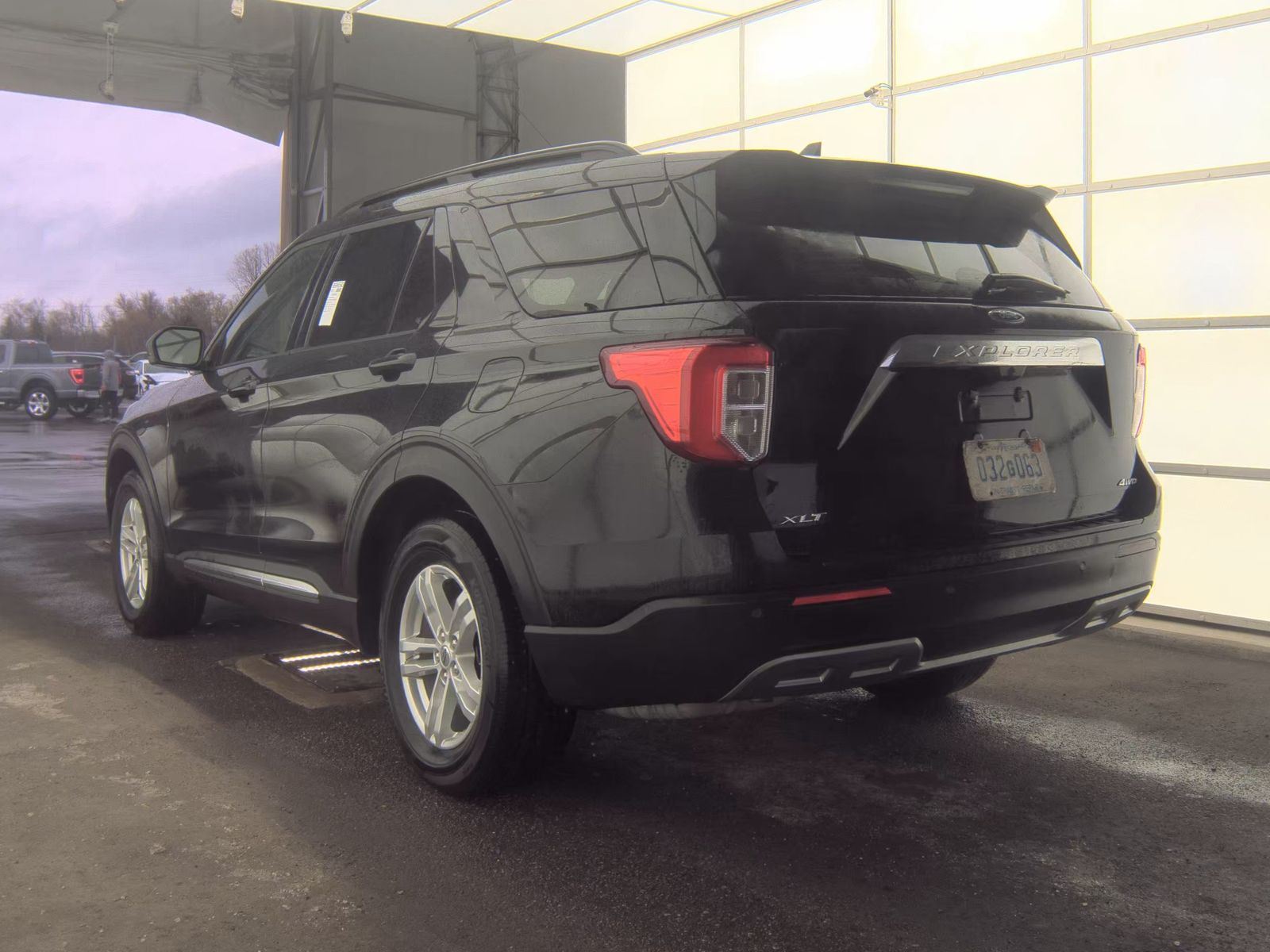 FORD EXPLORER - 9