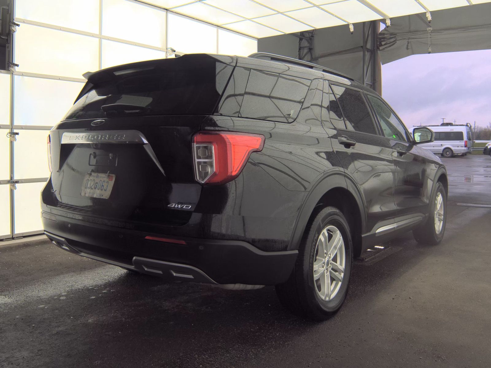 FORD EXPLORER - 6