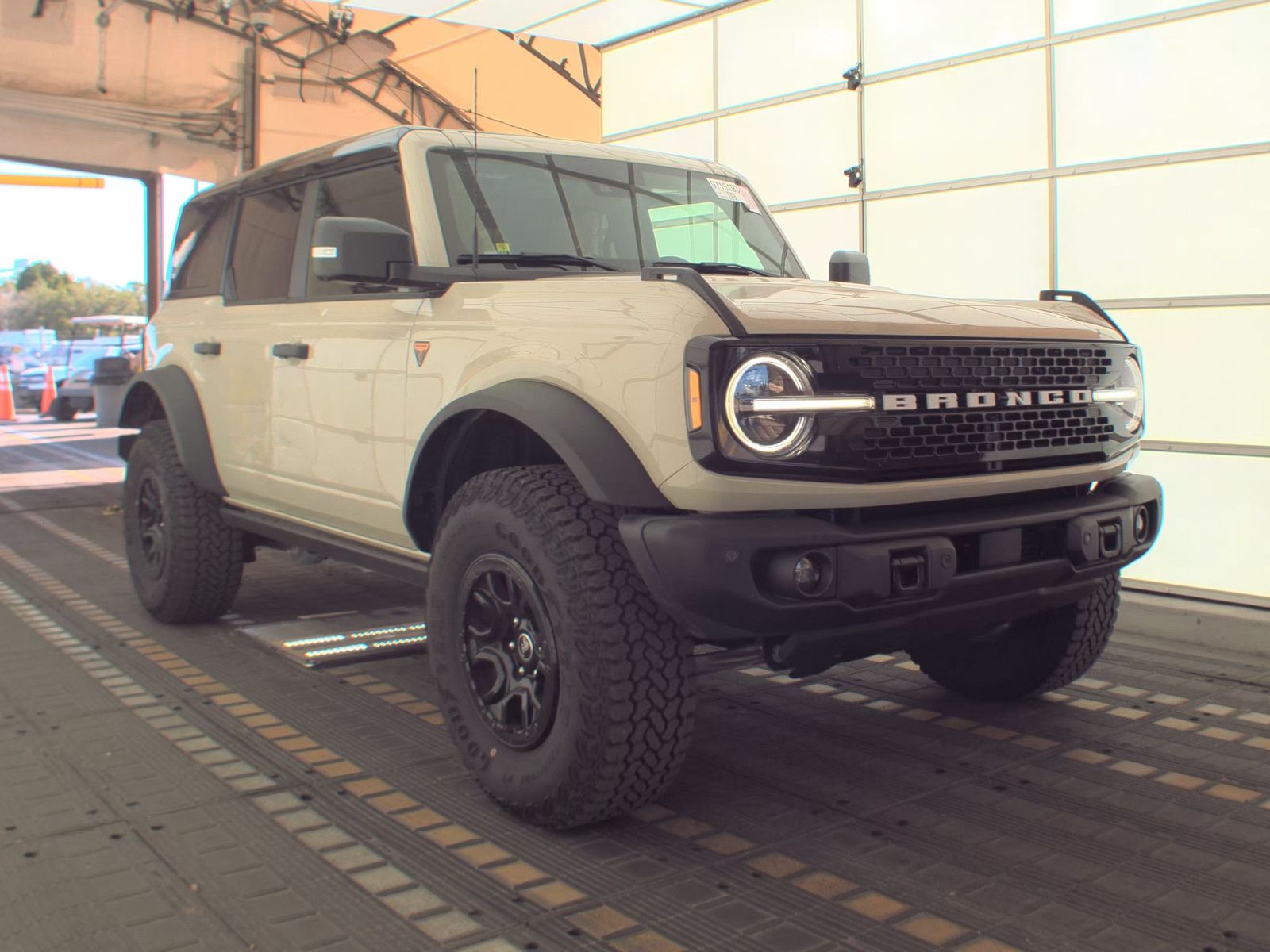 FORD BRONCO - 5