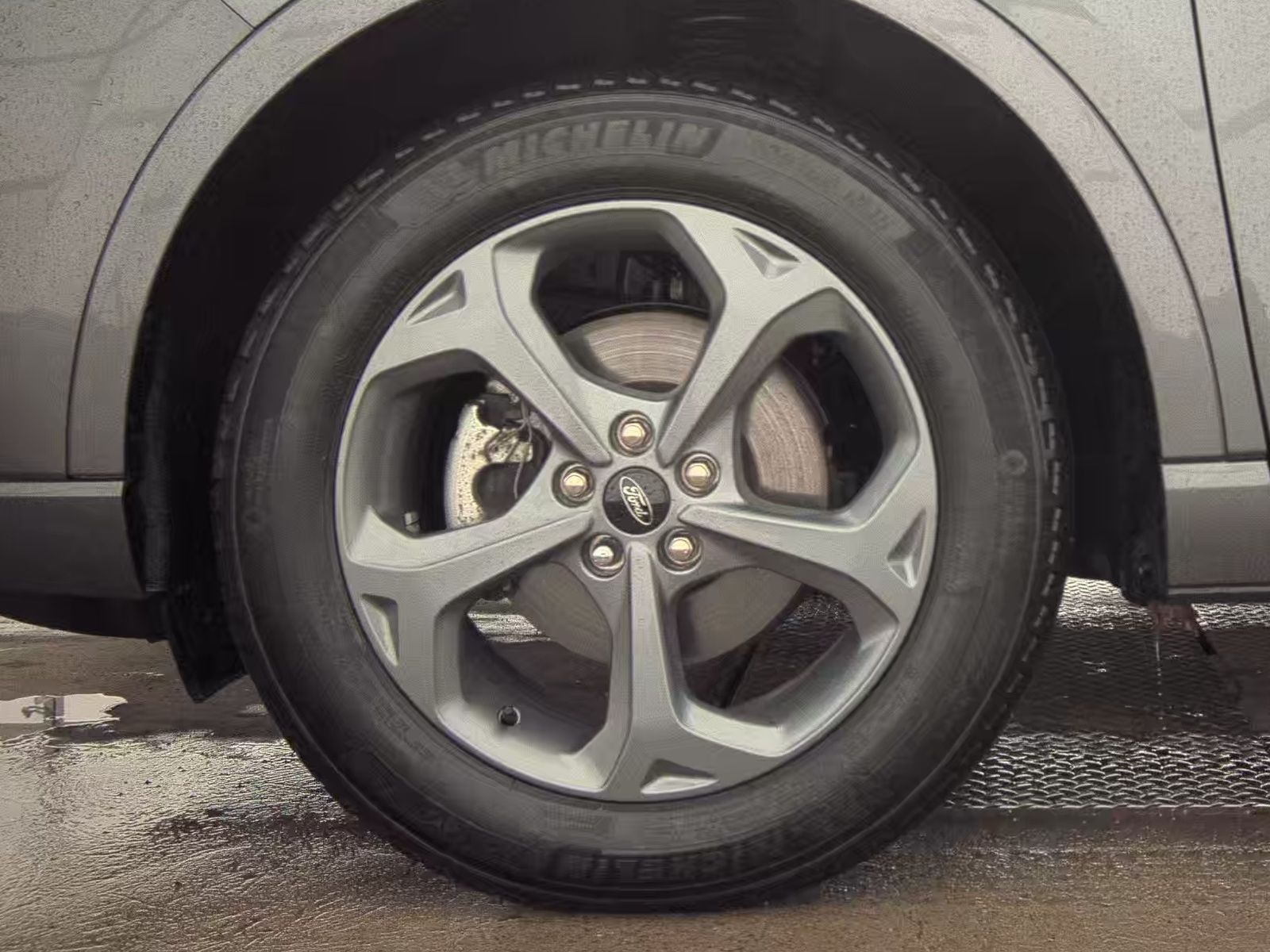 FORD ESCAPE - 10