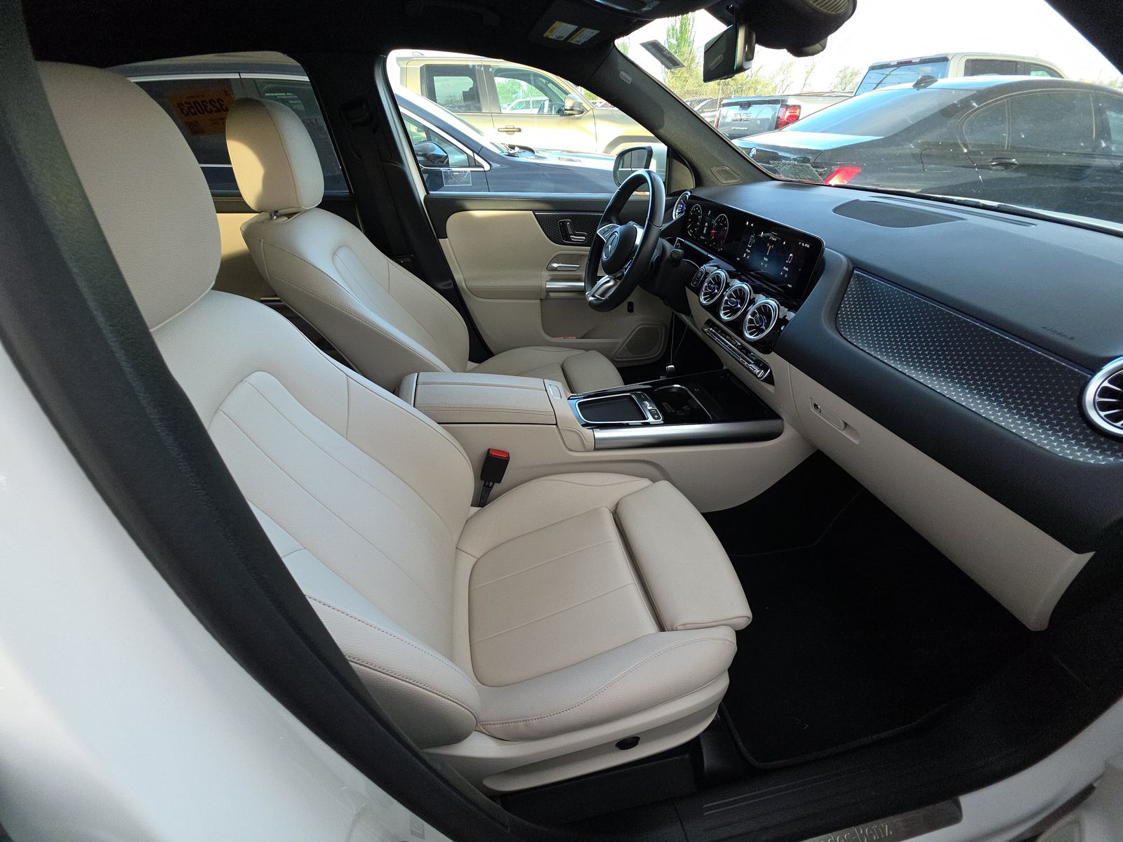 MERCEDES-BENZ GLA-CLASS - 9