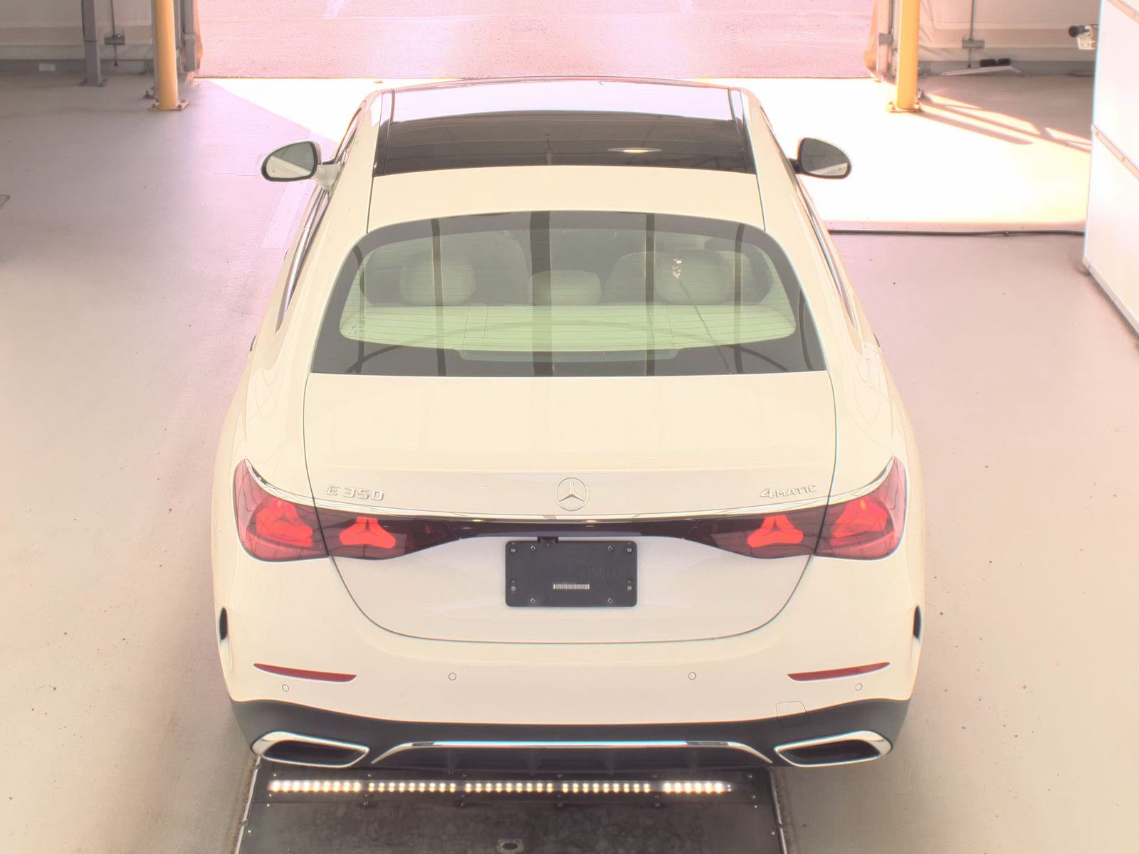 MERCEDES-BENZ E-CLASS - 7