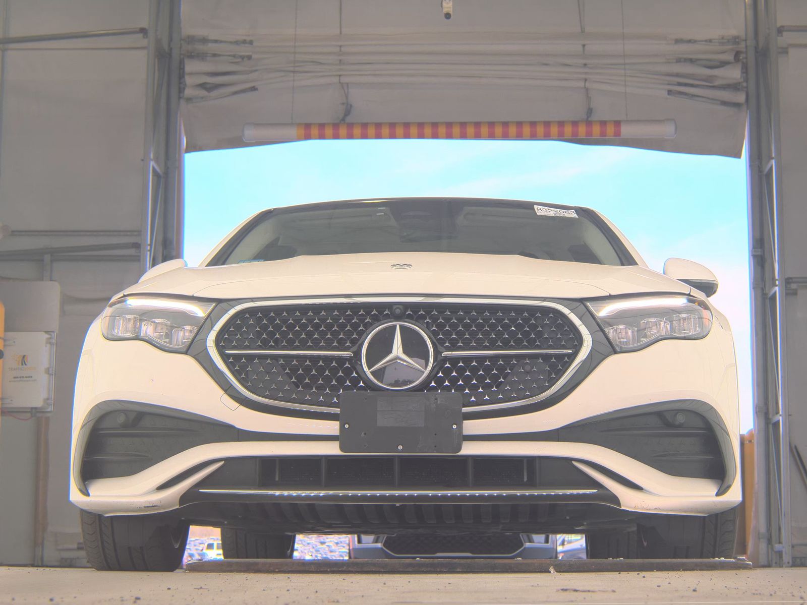 MERCEDES-BENZ E-CLASS - 4