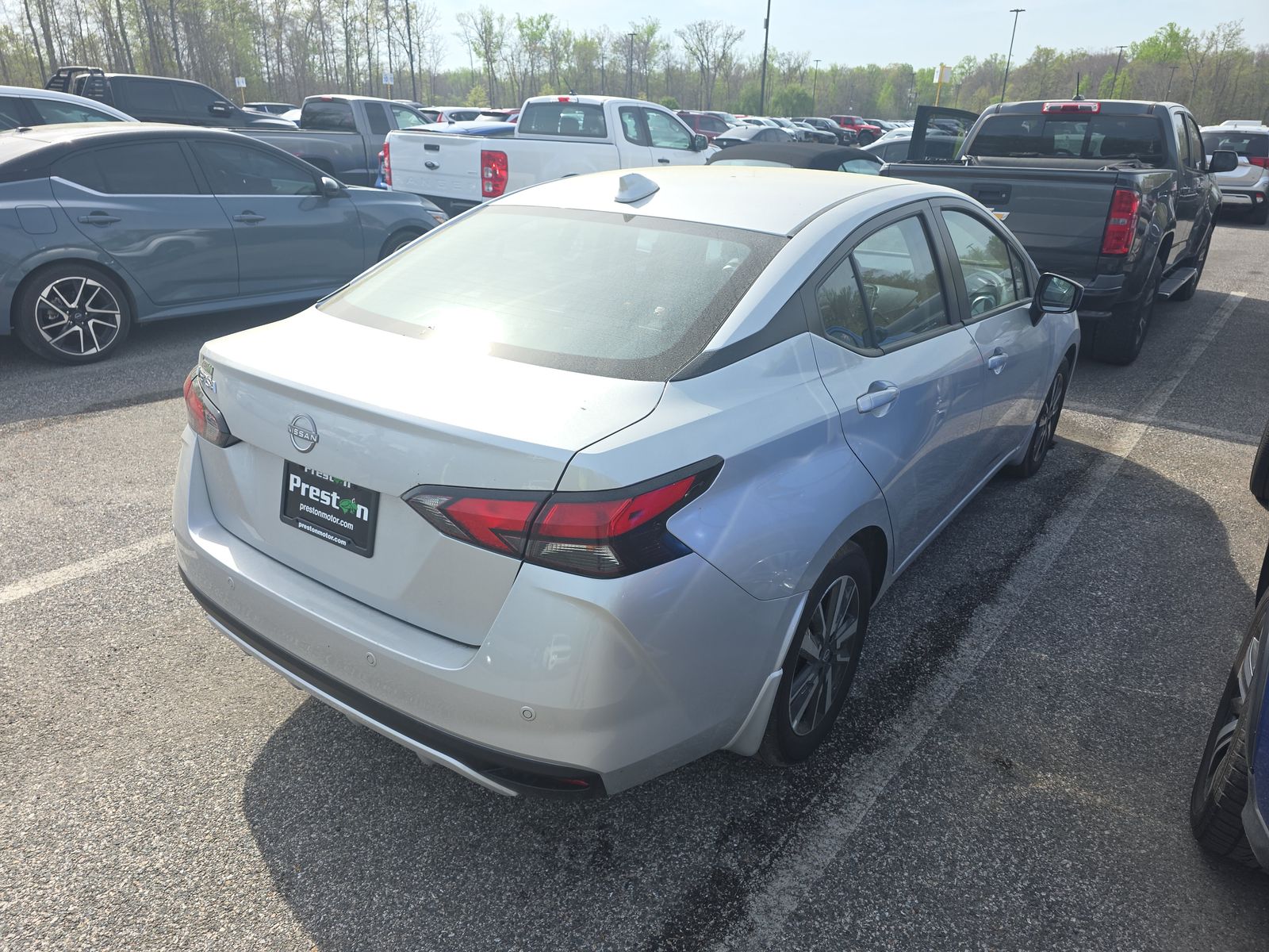 NISSAN VERSA - 5